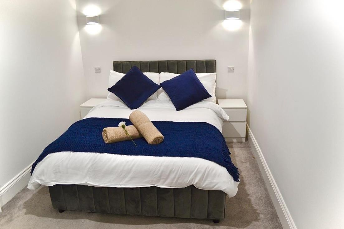 Fidelity Stays Beach Themed Apartment Brighton Bagian luar foto