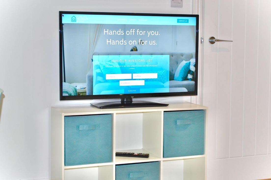 Fidelity Stays Beach Themed Apartment Brighton Bagian luar foto